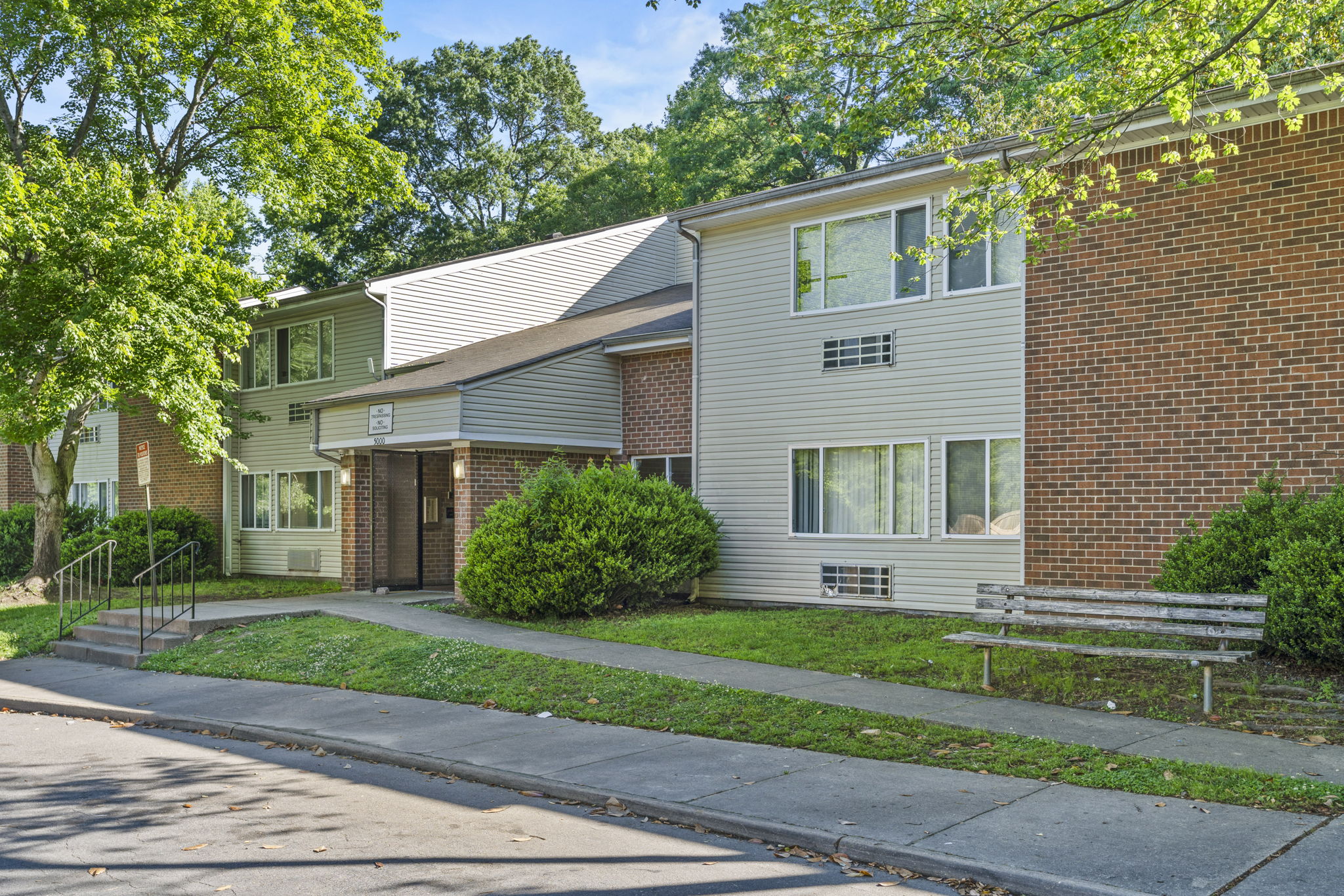 Foxwood Apartments