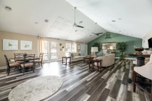 Oaks of Woodlawn communal space