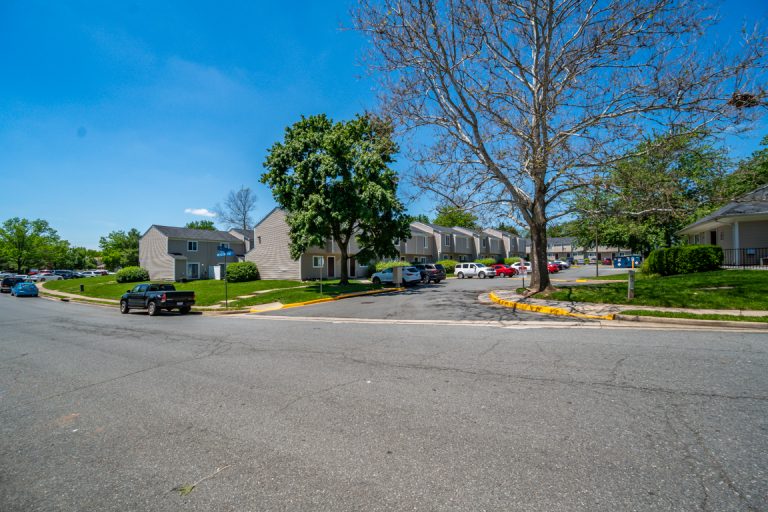 Chantilly Mews Apartments