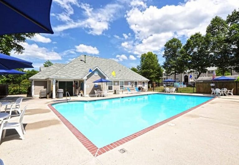 Mallard Cove Apartments