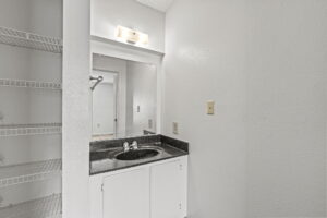 Mallard Cove Apartments ensuite vanity