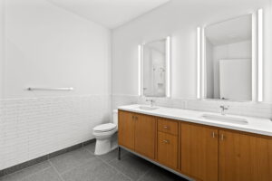 Quartermill Apartments modern bathroom