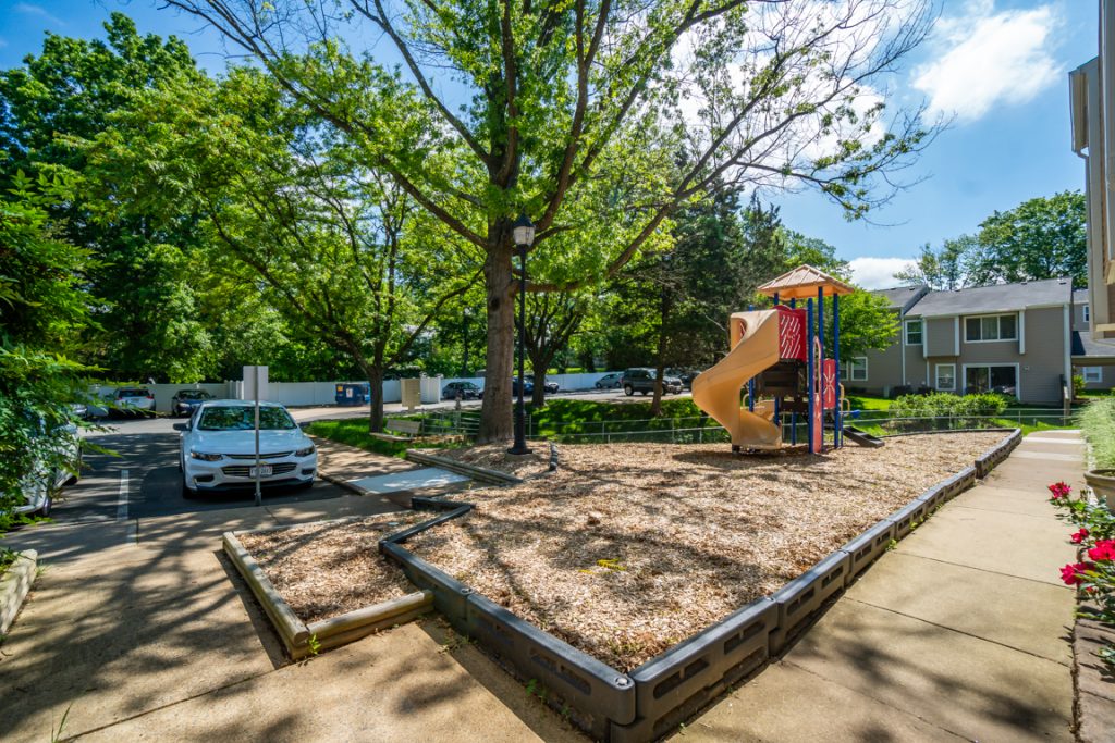 Tysons Landing Apartments