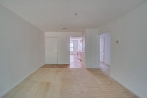 Stafford Lakes Apartments living room space