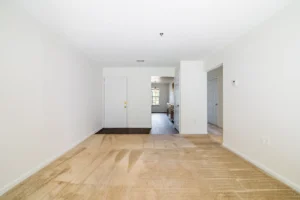 Stafford Lakes apartments carpeted living space