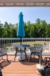 Stafford Lakes apartments office balcony seating