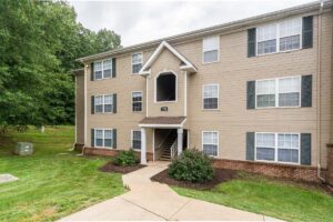 Stafford Lakes Apartments 1